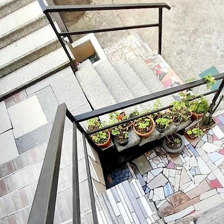 Guesthouse Qeti Μπατούμι Εξωτερικό φωτογραφία