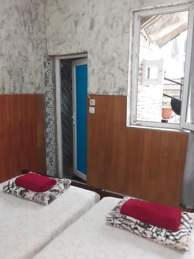 Guesthouse Qeti Μπατούμι Εξωτερικό φωτογραφία