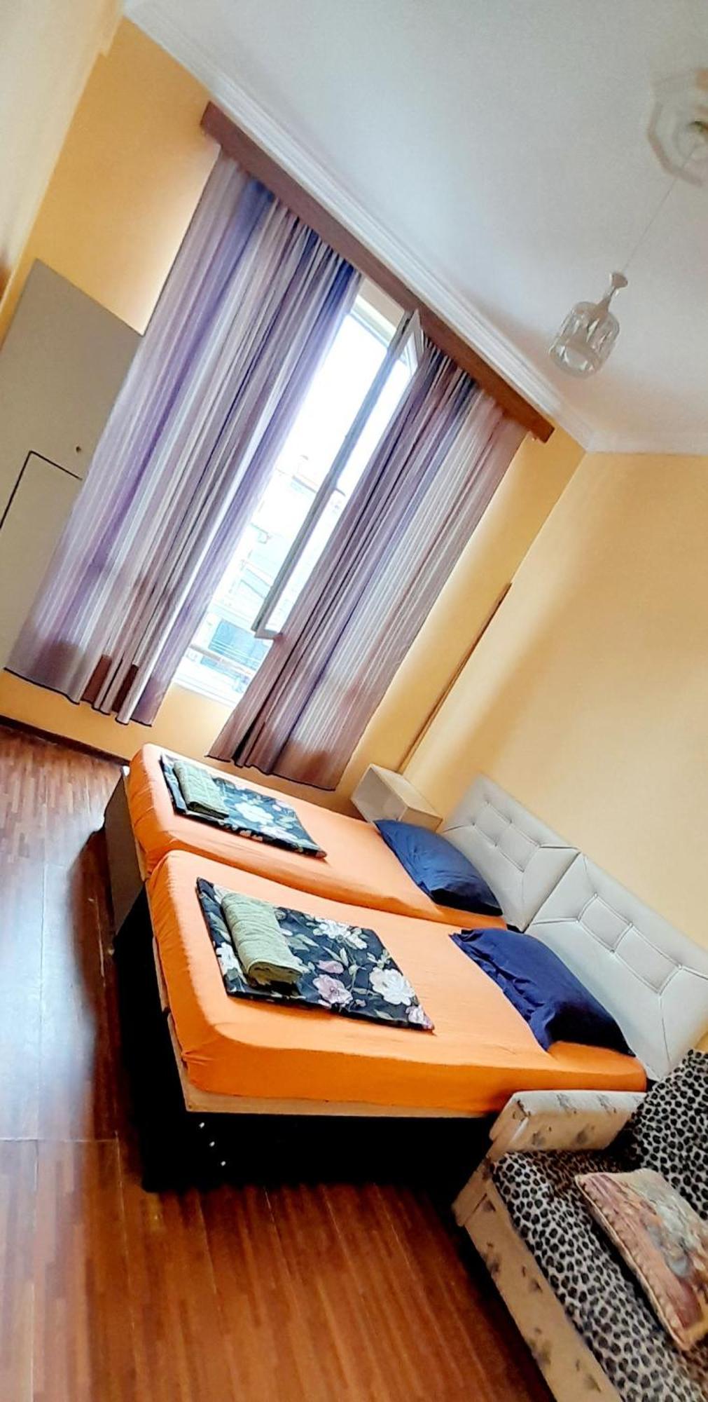 Guesthouse Qeti Μπατούμι Εξωτερικό φωτογραφία