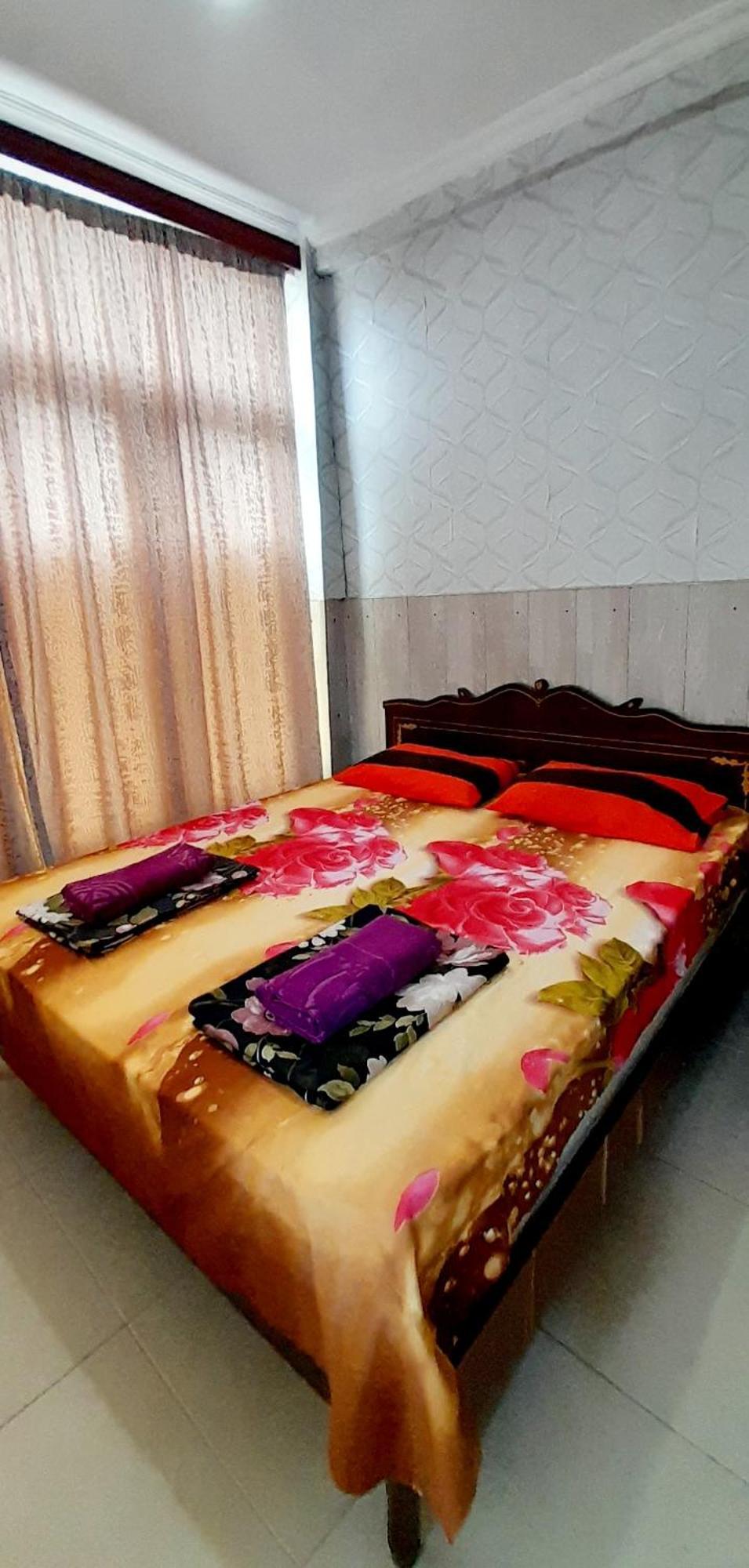Guesthouse Qeti Μπατούμι Εξωτερικό φωτογραφία