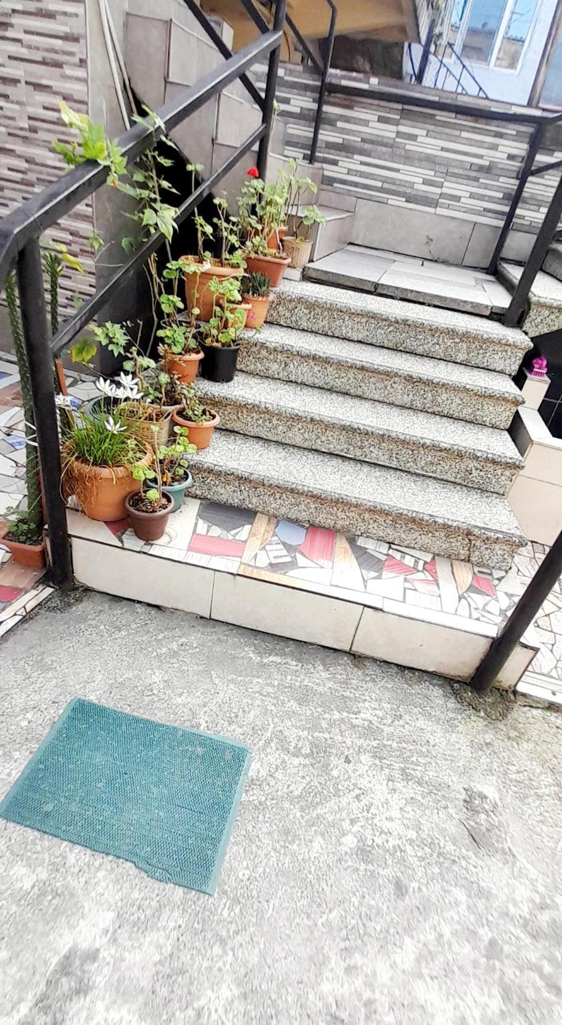 Guesthouse Qeti Μπατούμι Εξωτερικό φωτογραφία